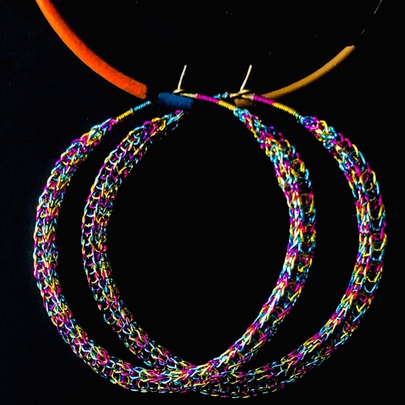 2.50” City Lights Wire Crocheted Hoop Earrings - Picture 4 of 8